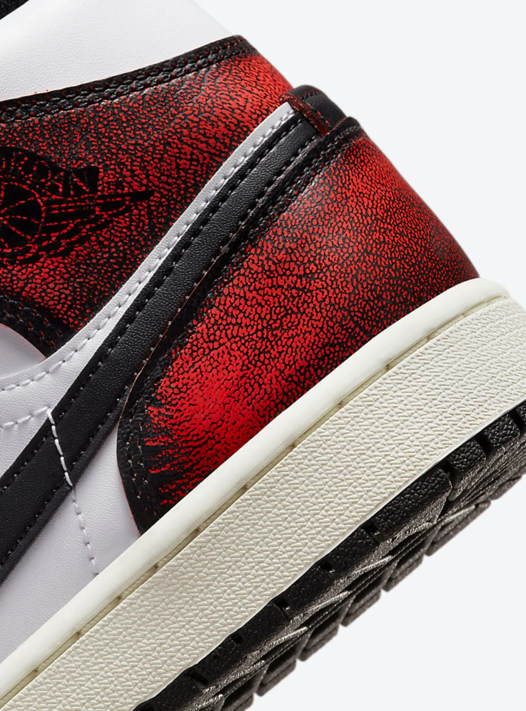 Air Jordan 1 Mid Wear-Away Chicago - Image 5