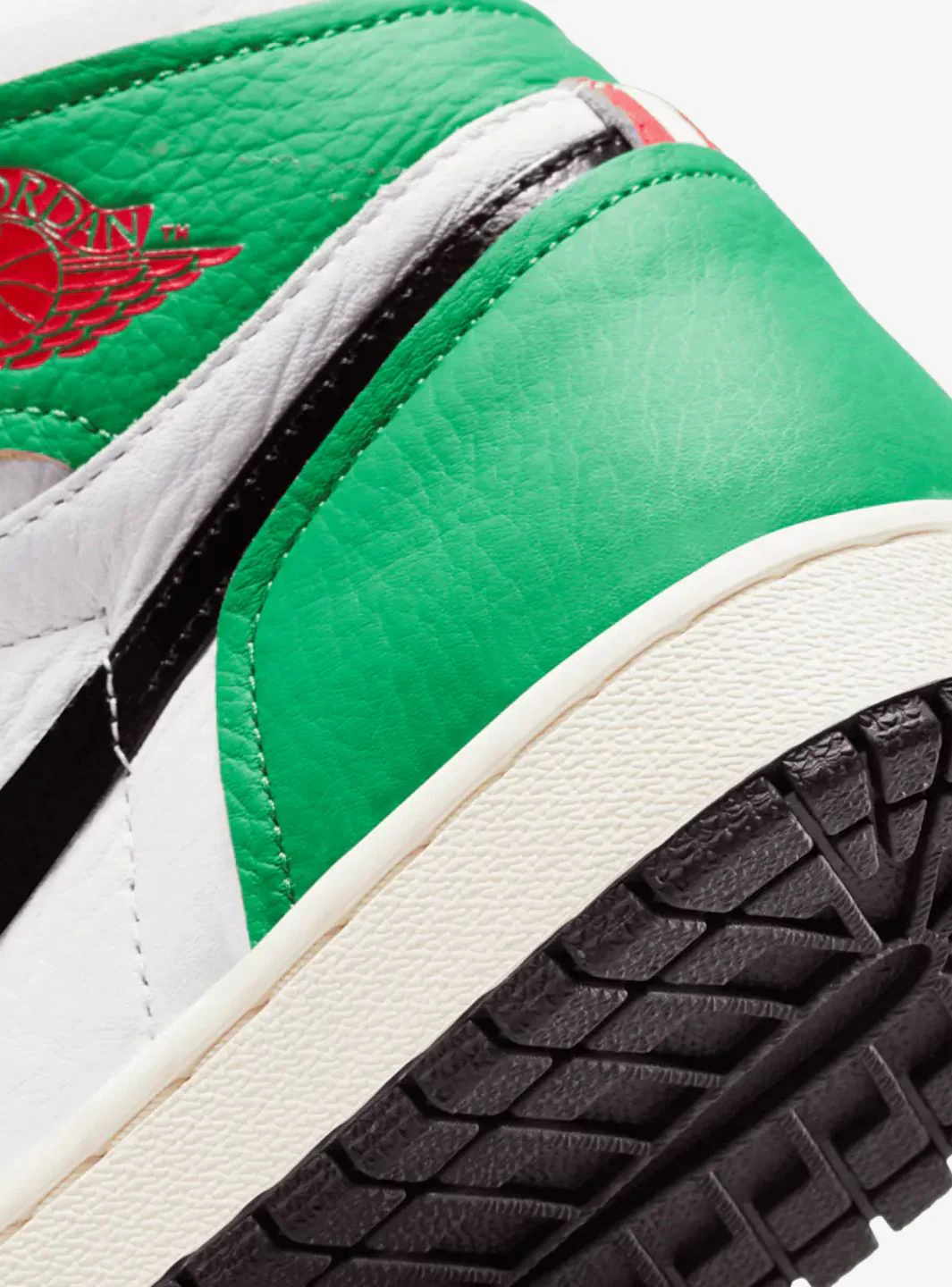 Air Jordan 1 Retro High Lucky Green - Image 9