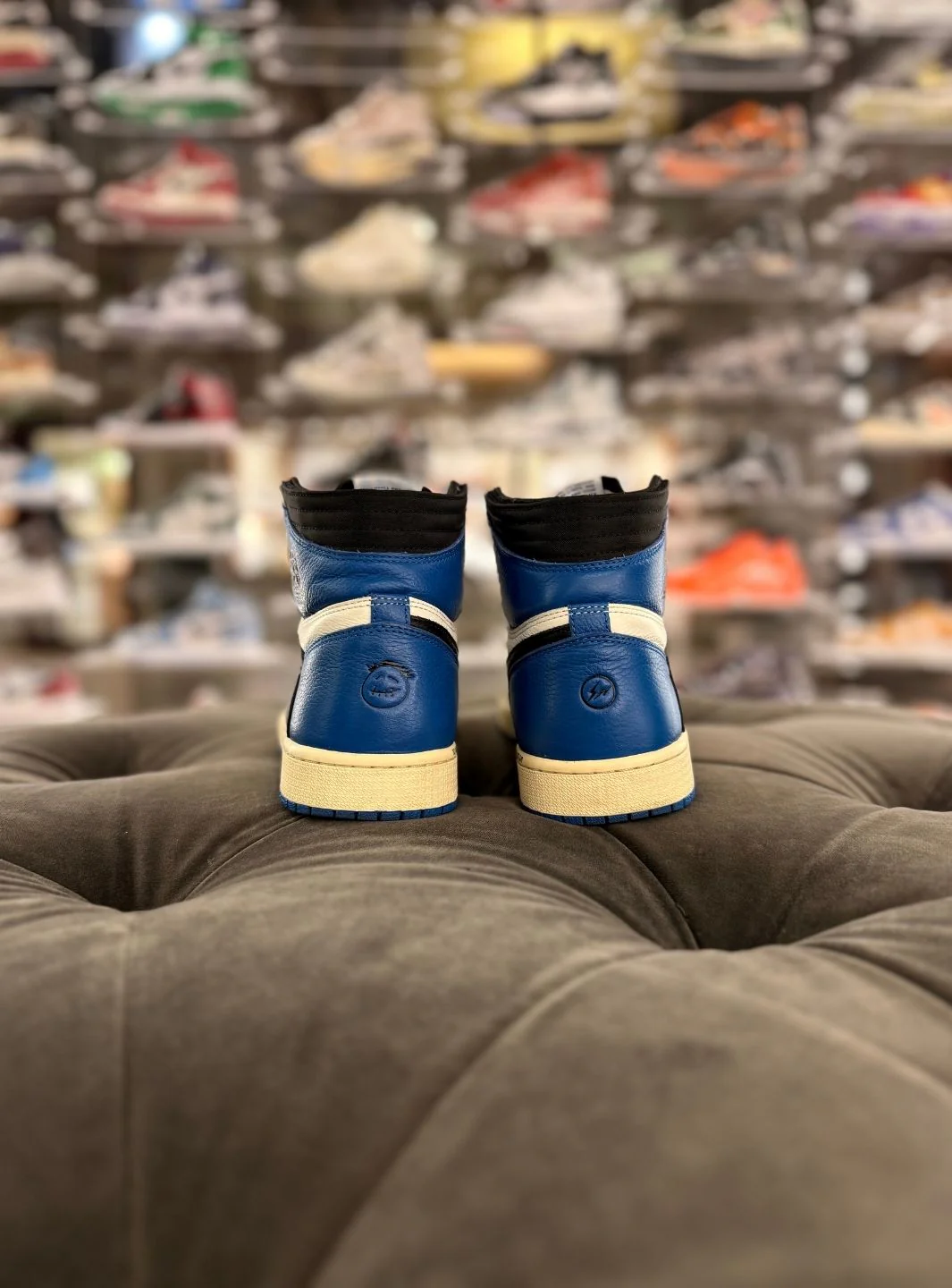 Air Jordan 1 Retro High OG SP Fragment x Travis Scott - Usato 9/10 - Image 4