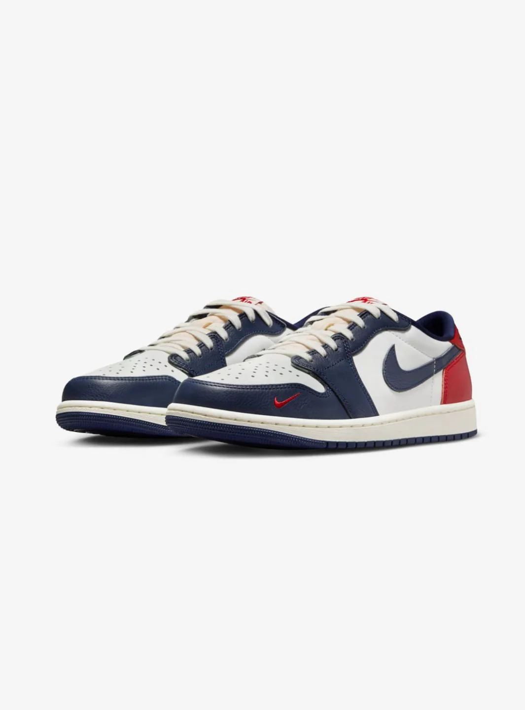 Air Jordan 1 Retro Low OG Howard University - Image 2