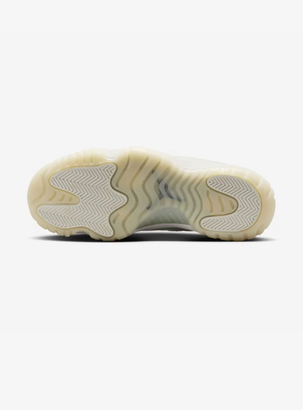 Air Jordan 11 Retro Pearl (W) - Image 8