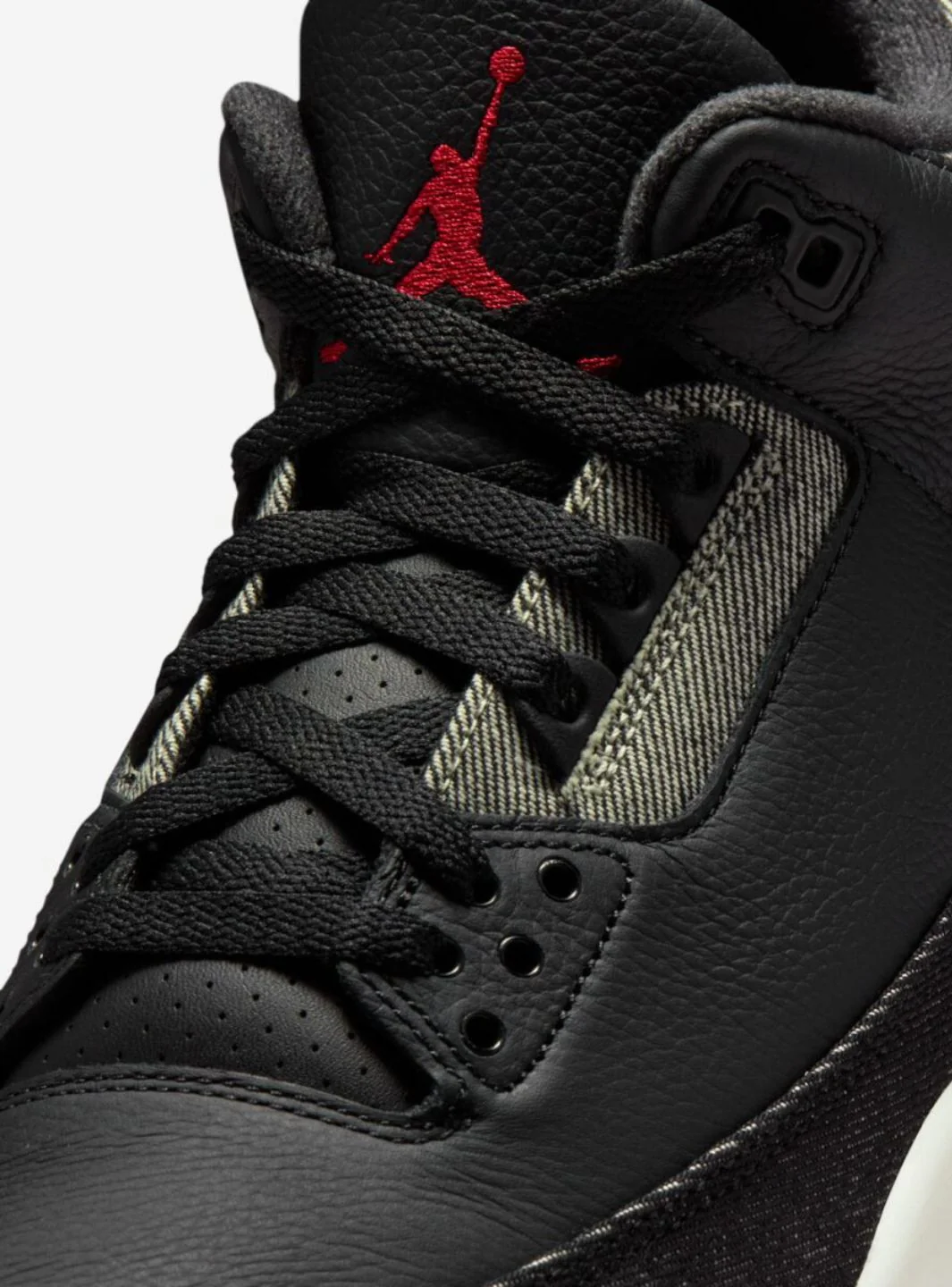 Air Jordan 3 Retro Levi’s Black - Image 3