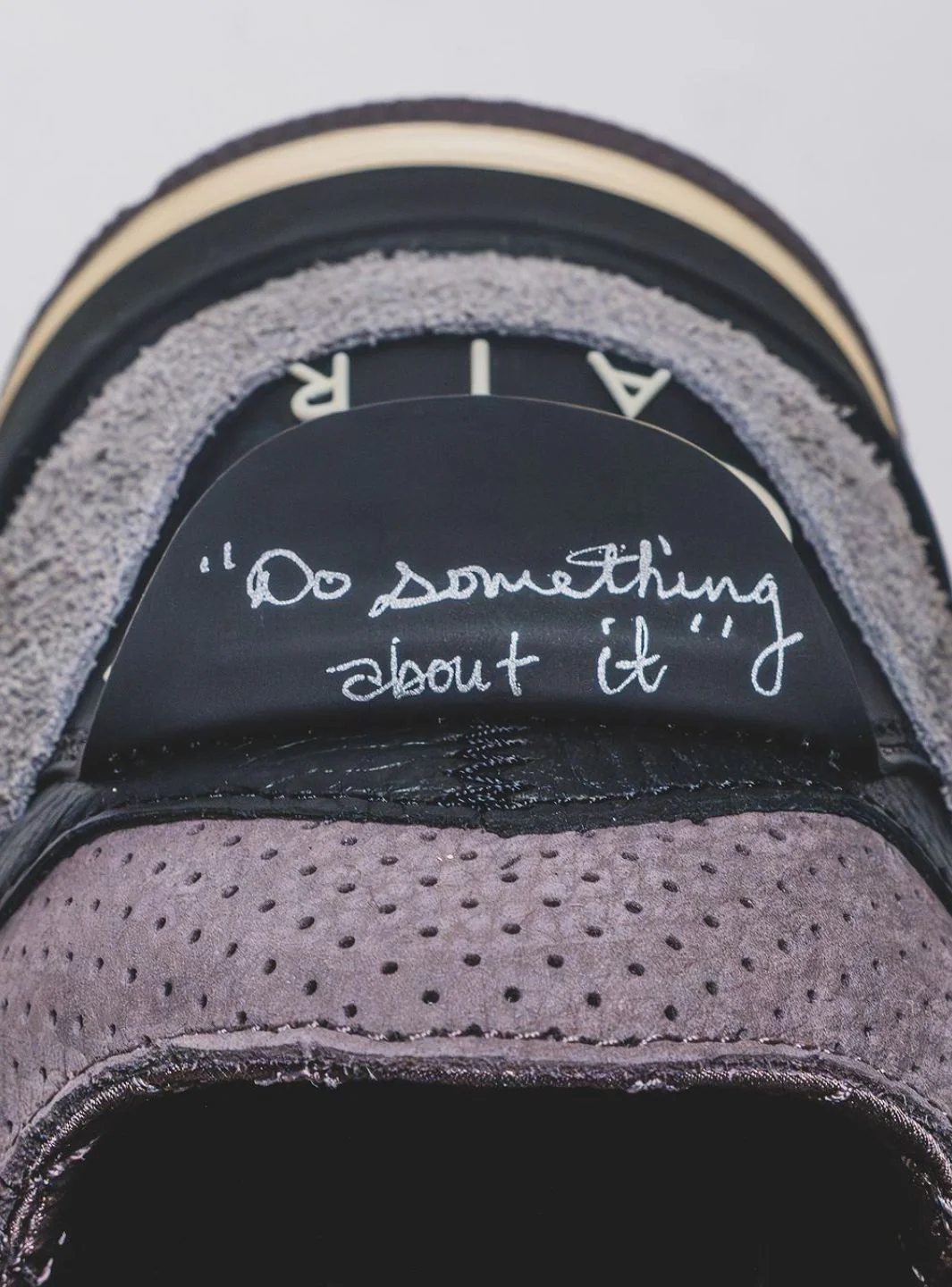 Air Jordan 3 Retro OG SP A Ma Maniére Black Violet Ore - Image 14