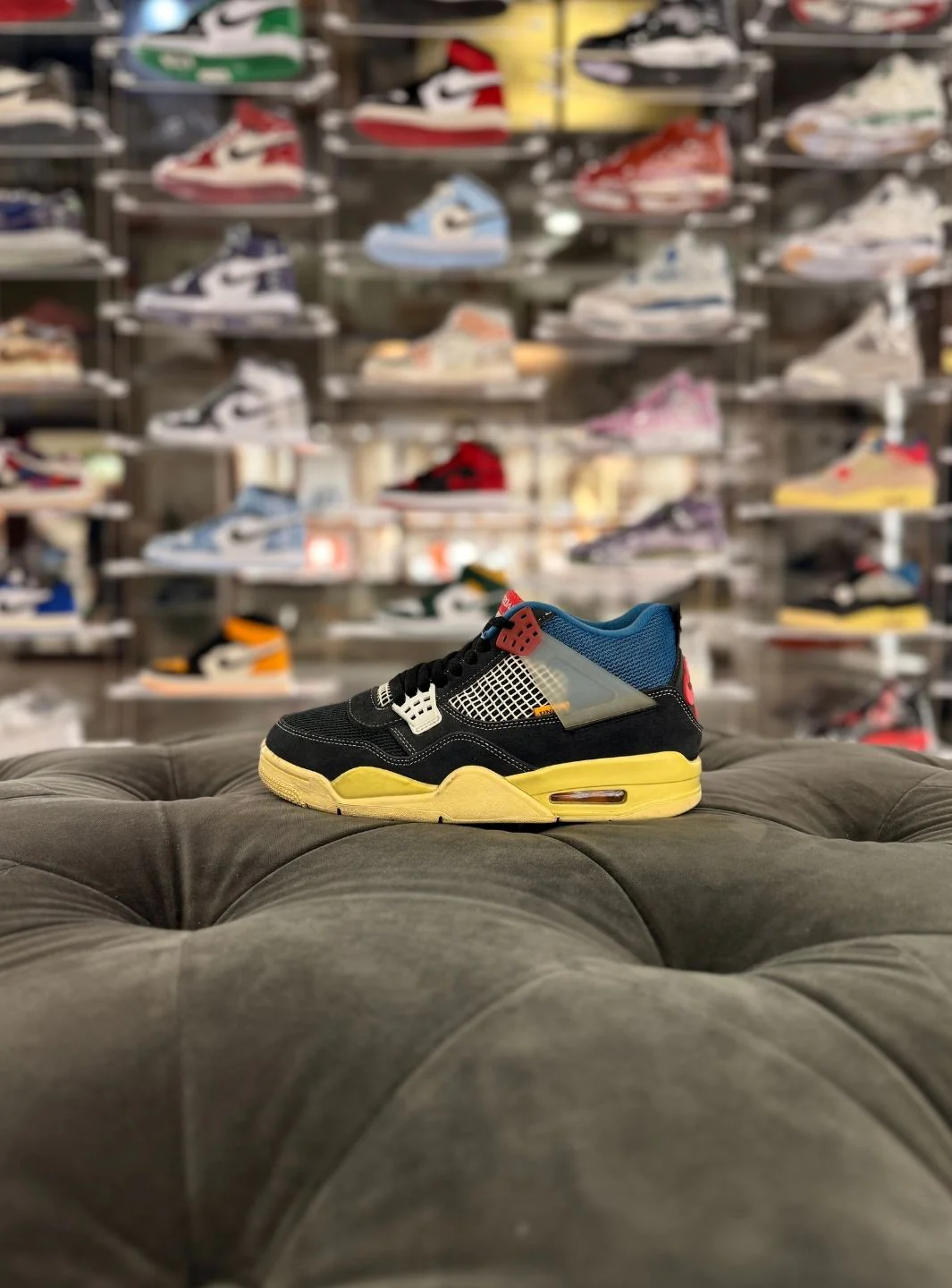 Air Jordan 4 Retro Union Off Noir - Usato 9/10
