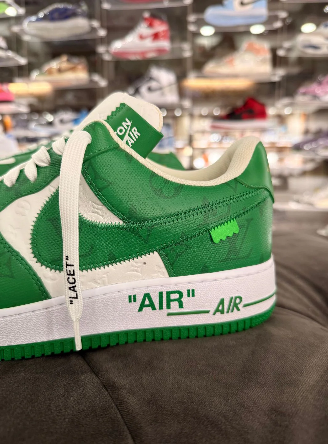 Louis Vuitton Nike Air Force 1 Low By Virgil Abloh White Green - Usato 9.9/10 - Image 13