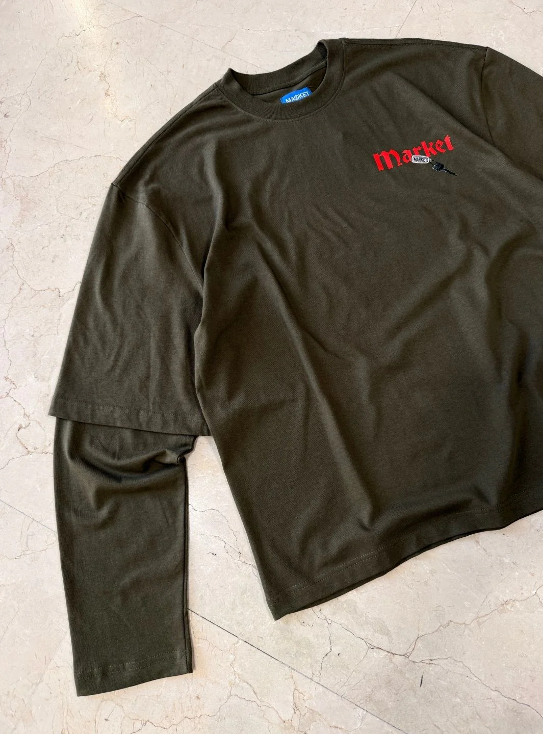 Market Studios Longsleeve Green - Image 3