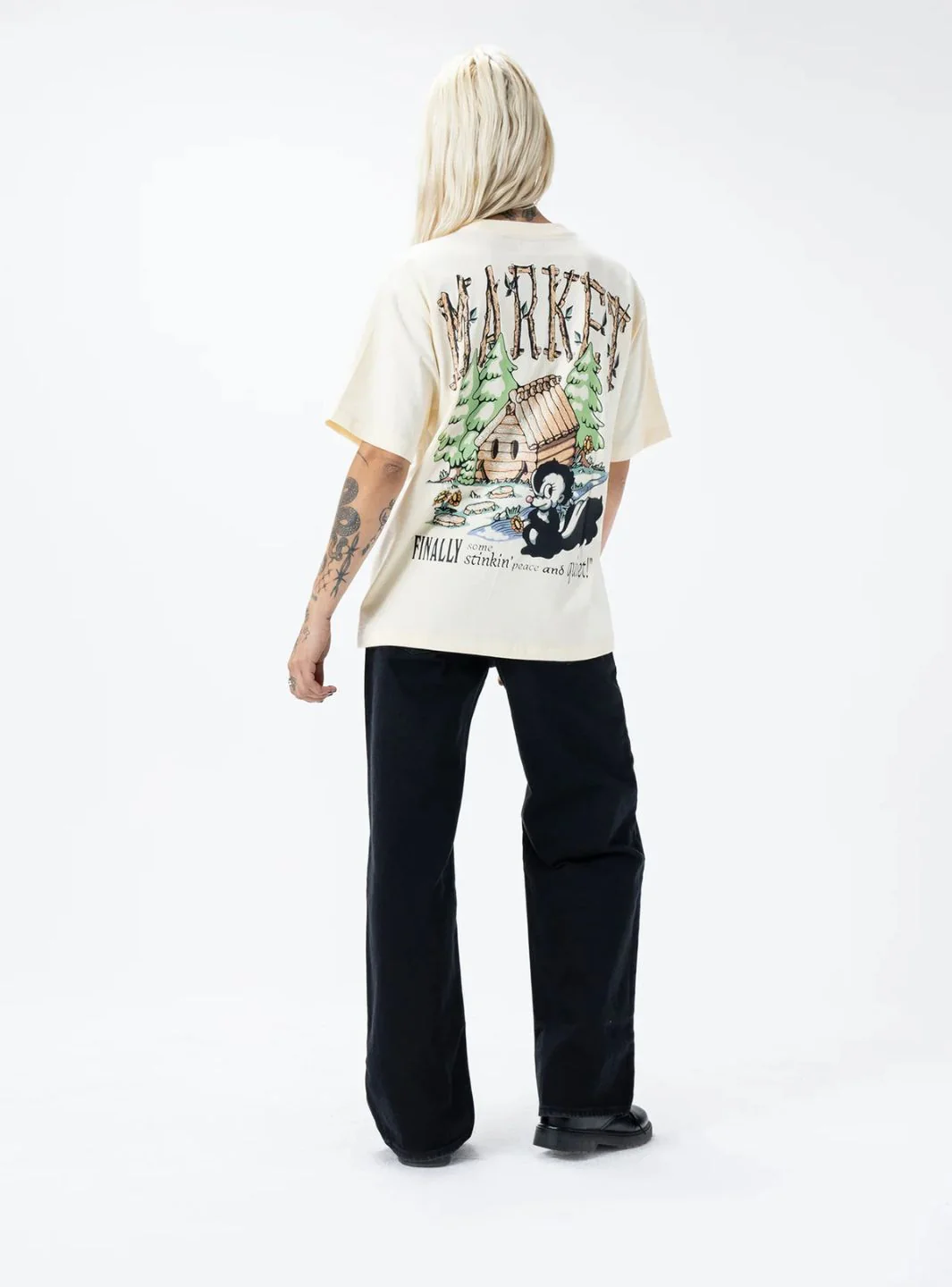Market Studios Smiley Quiet Cabin T-Shirt Cream - Image 6