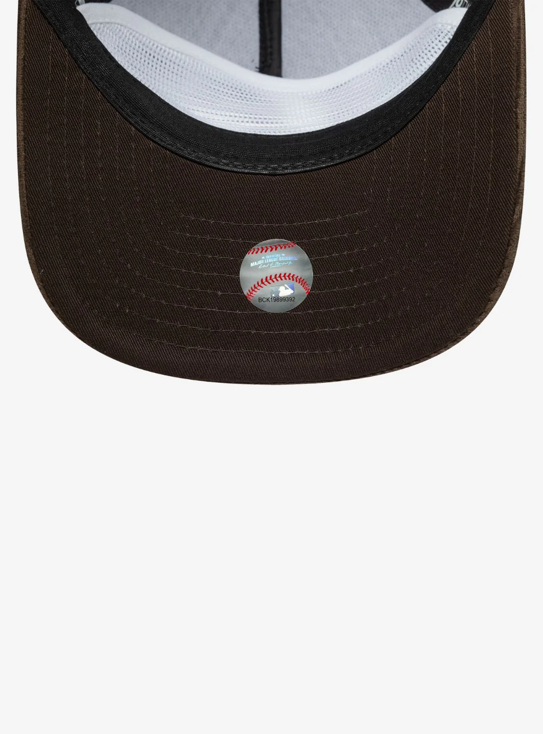 New Era Chicago Cubs MLB Cooperstown Cord Dark Brown 19TWENTY Adjustable Cap - Image 6