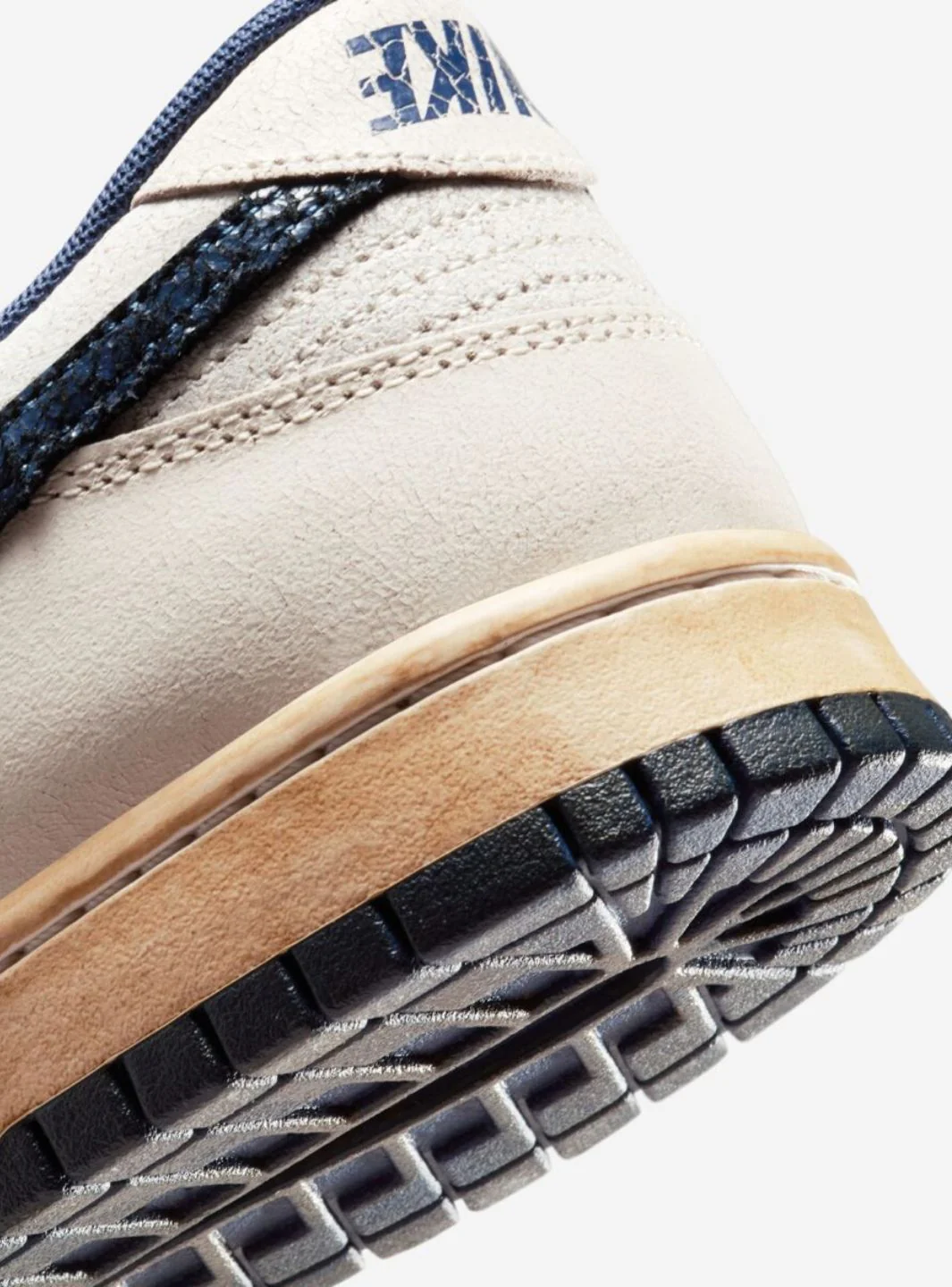 Nike Dunk Low Stranger Things Phantom - Image 5
