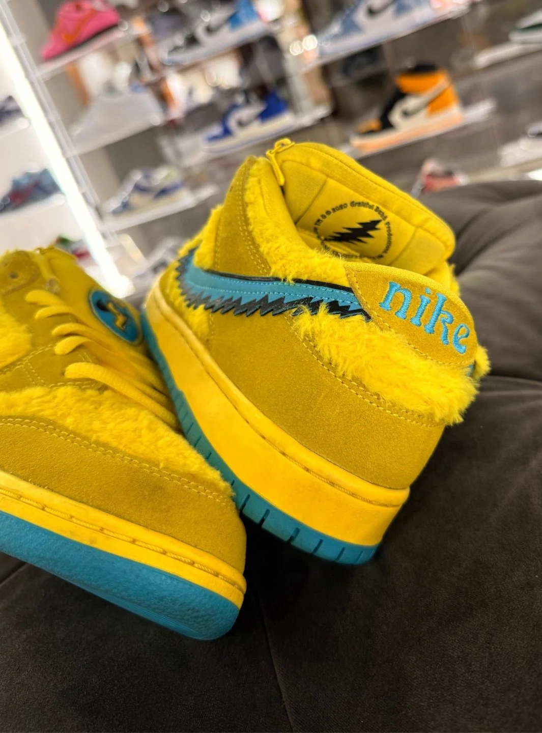Nike SB Dunk Low Grateful Dead Bears Opti Yellow - Usato 9/10 - Image 11
