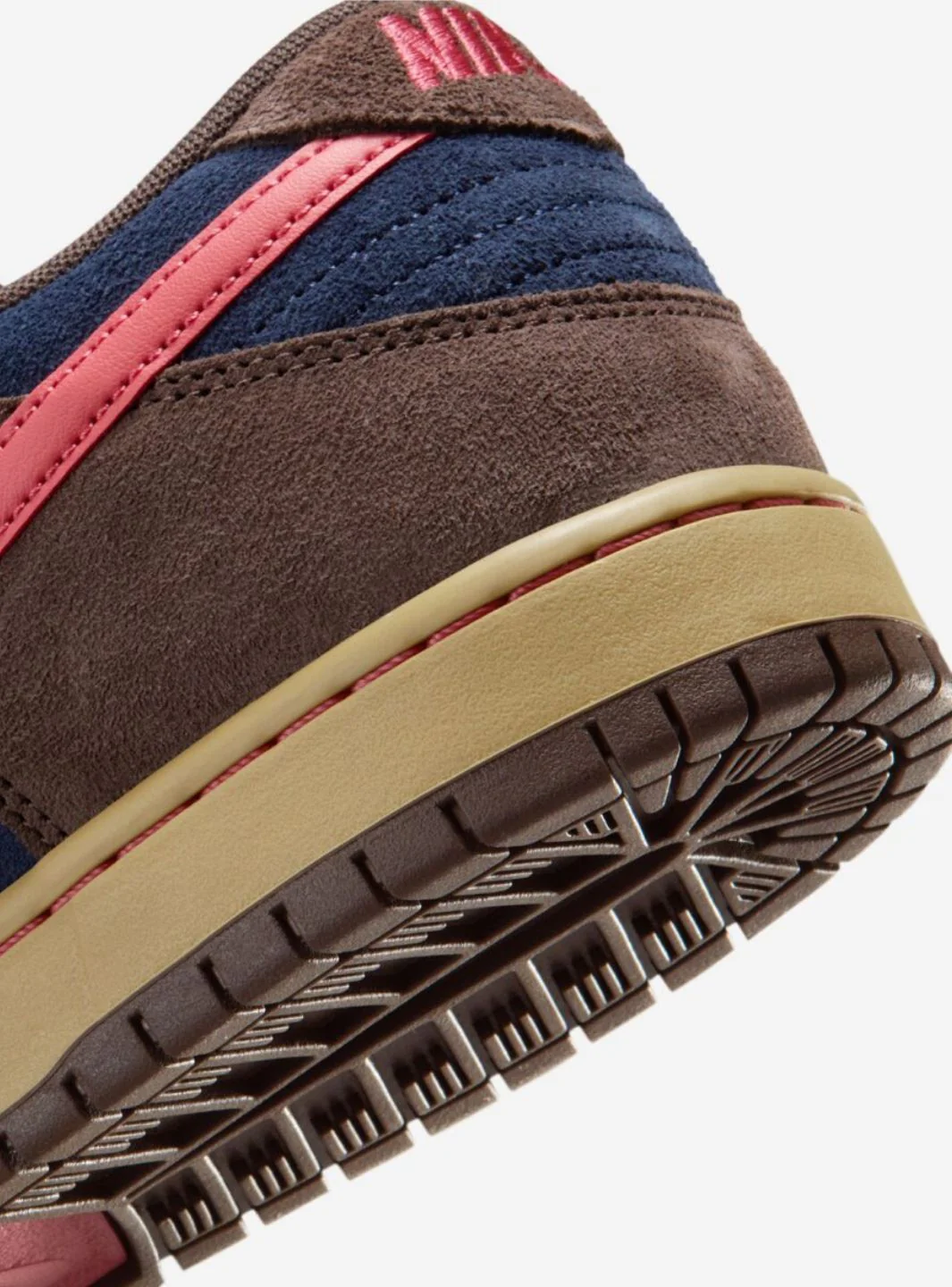 Nike SB Dunk Low Pro Baroque Brown Adobe - Image 5