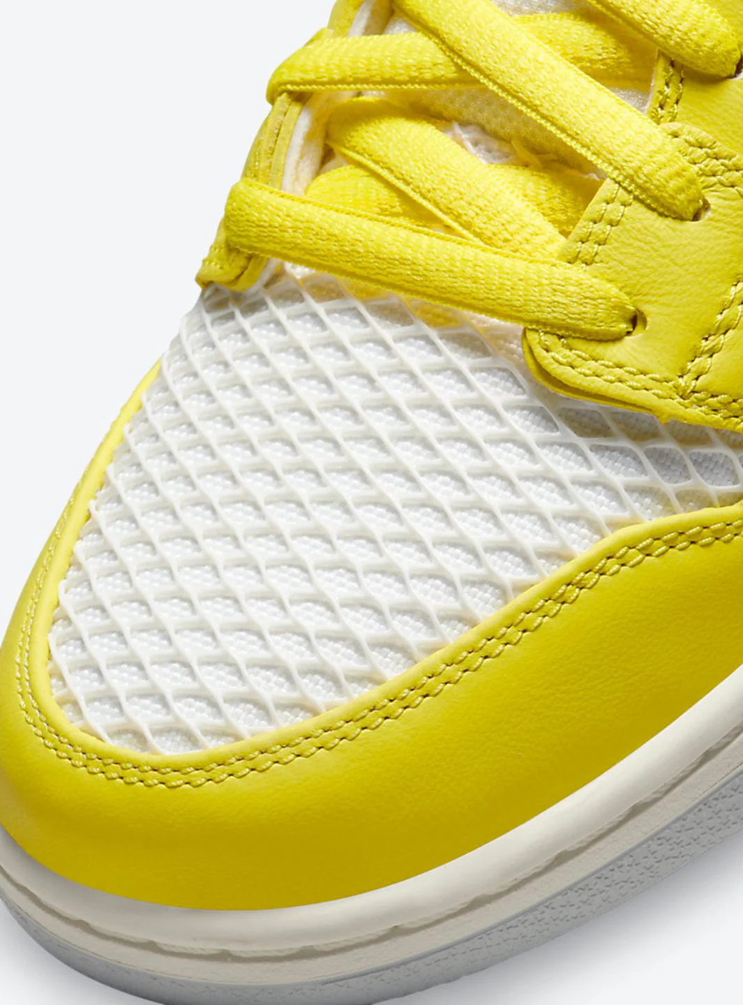 Nike SB Dunk Low Pro Be True Xavier Schipani - Image 3