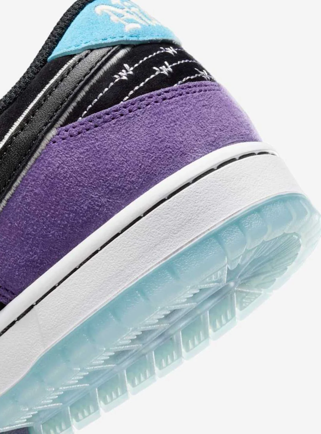 Nike SB Dunk Low Pro Hayley Wilson Black Court Purple - Image 5