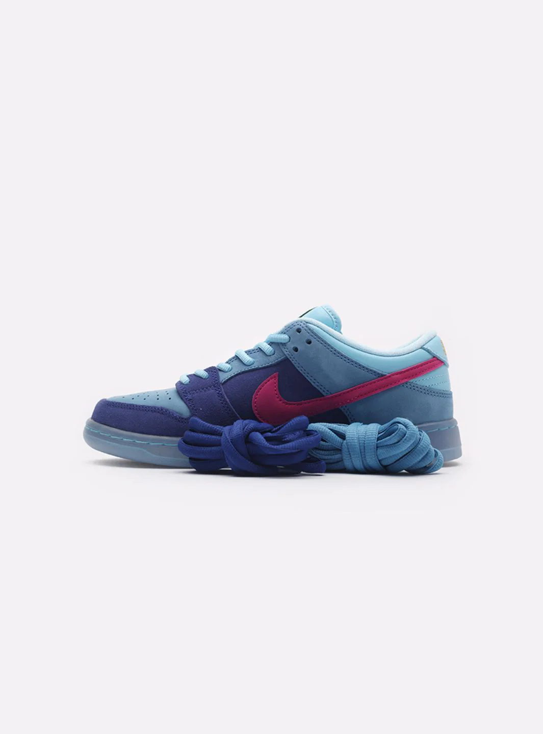 Nike SB Dunk Low Run The Jewels - Image 4