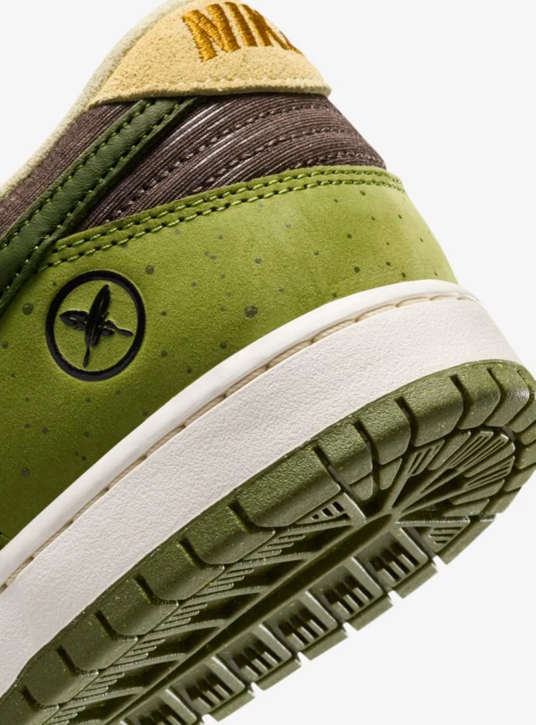 Nike SB Dunk Low Yuto Horigome Matcha - Image 5