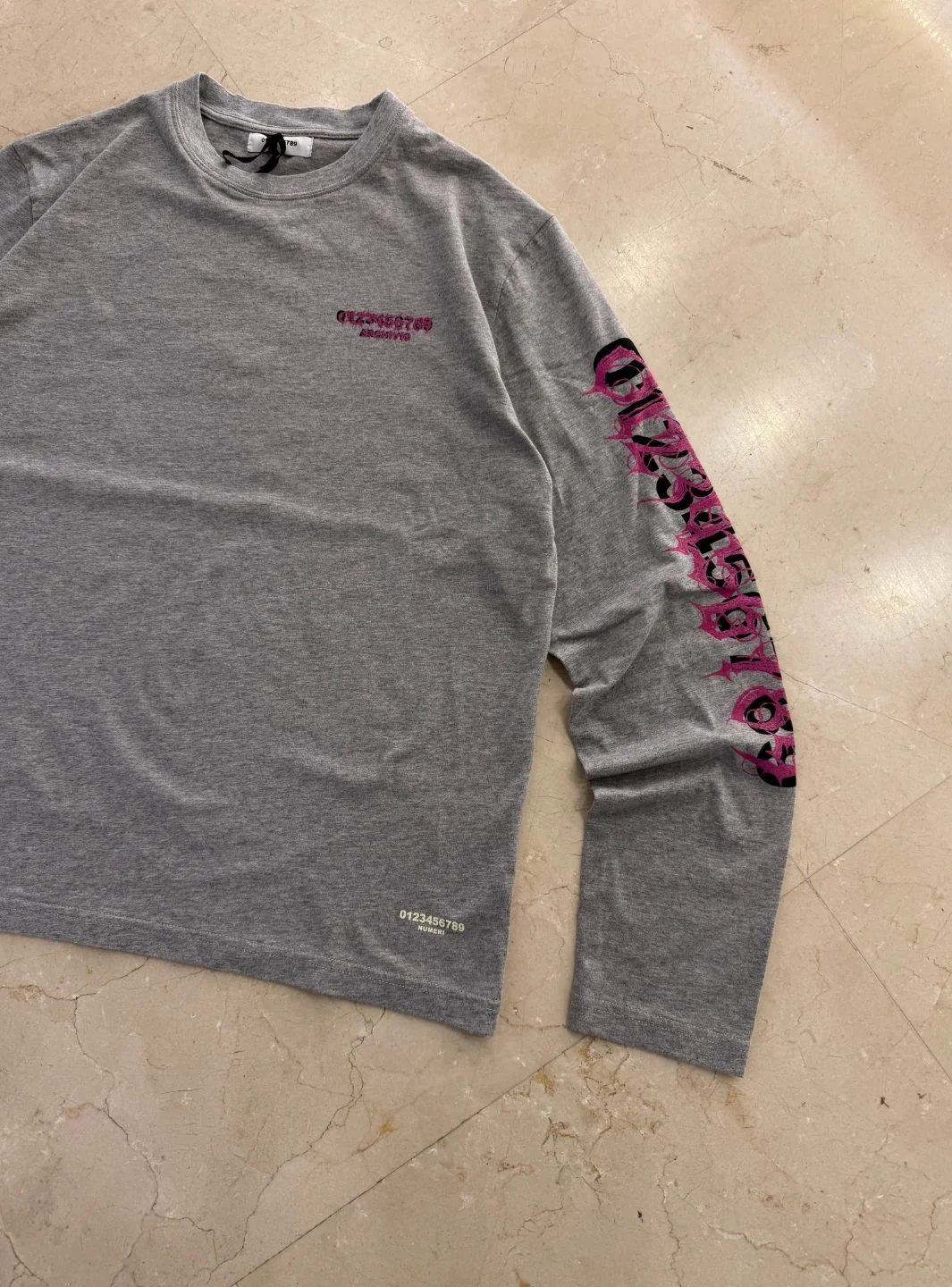 Numeri Archivio Longsleeve Grey Melange Fuchsia - Image 6