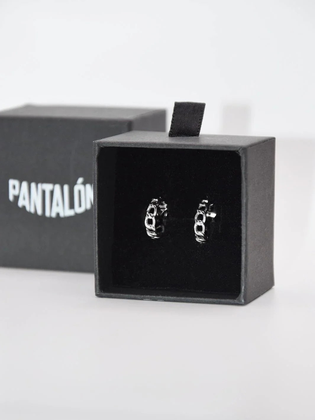 Pantalón Chain Earrings - Image 2