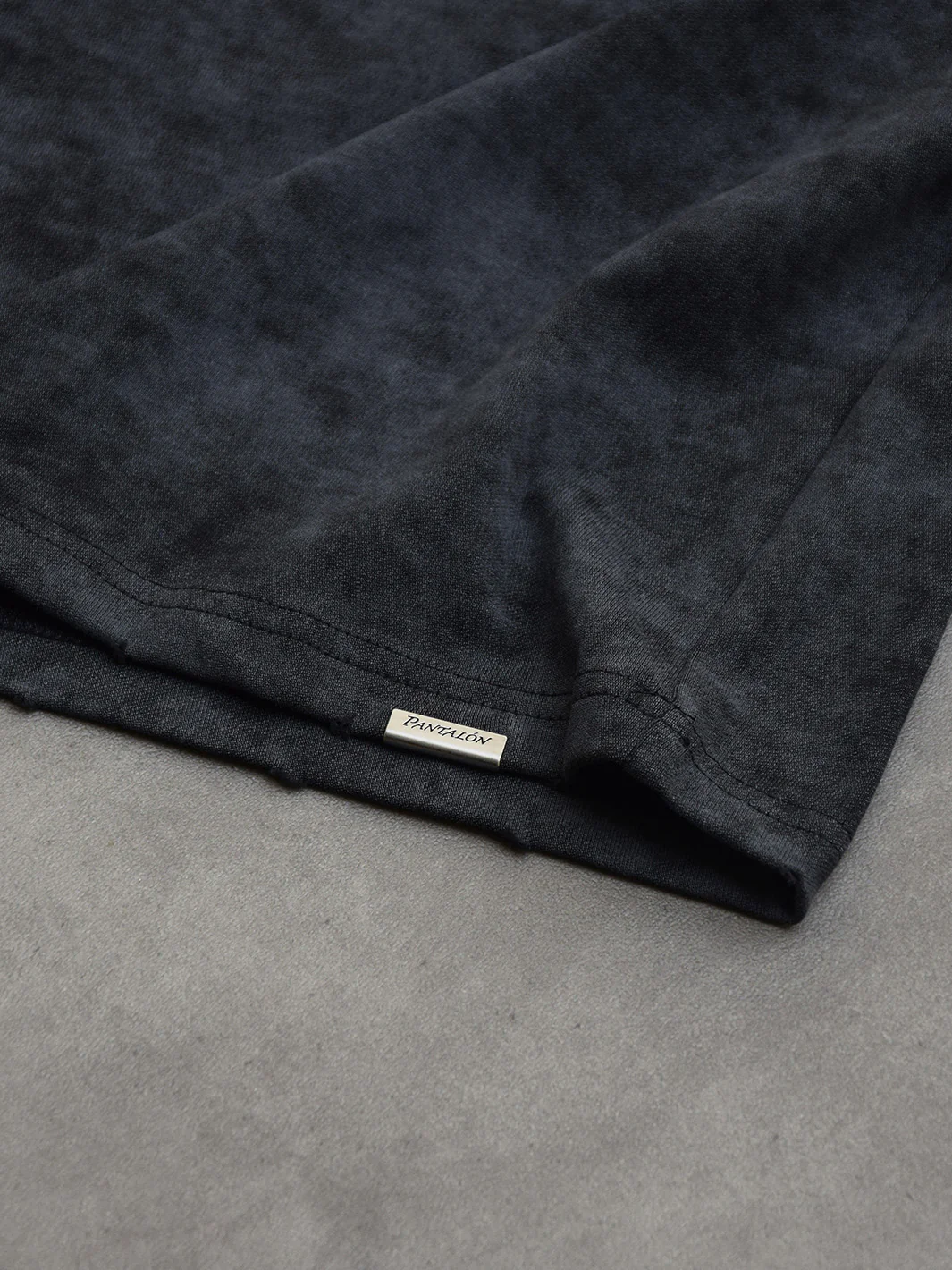 Pantalón Distressed Stone Washed T-Shirt Black - Image 4